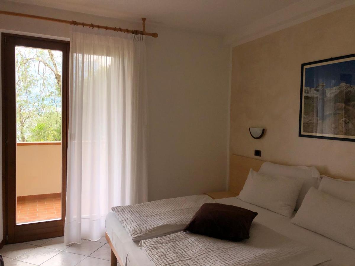 B&B Casa Benamati by Kelly Malcesine Bagian luar foto