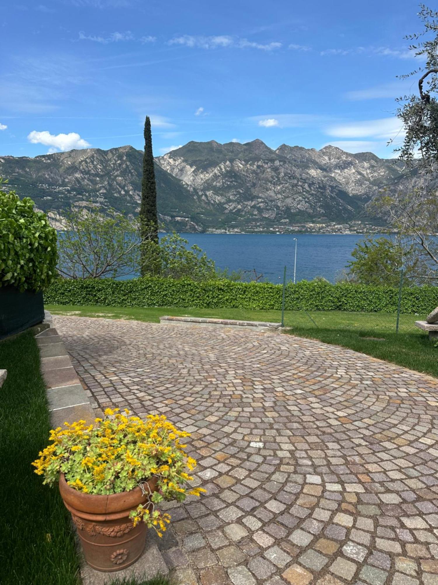 B&B Casa Benamati by Kelly Malcesine Bagian luar foto