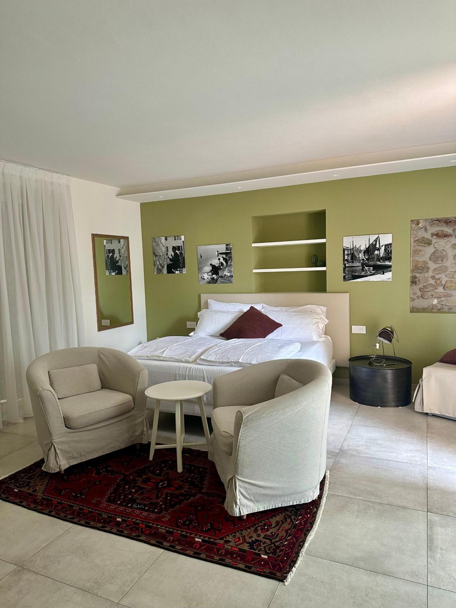 B&B Casa Benamati by Kelly Malcesine Bagian luar foto