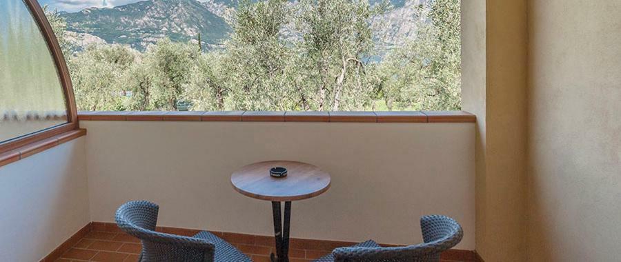 B&B Casa Benamati by Kelly Malcesine Bagian luar foto