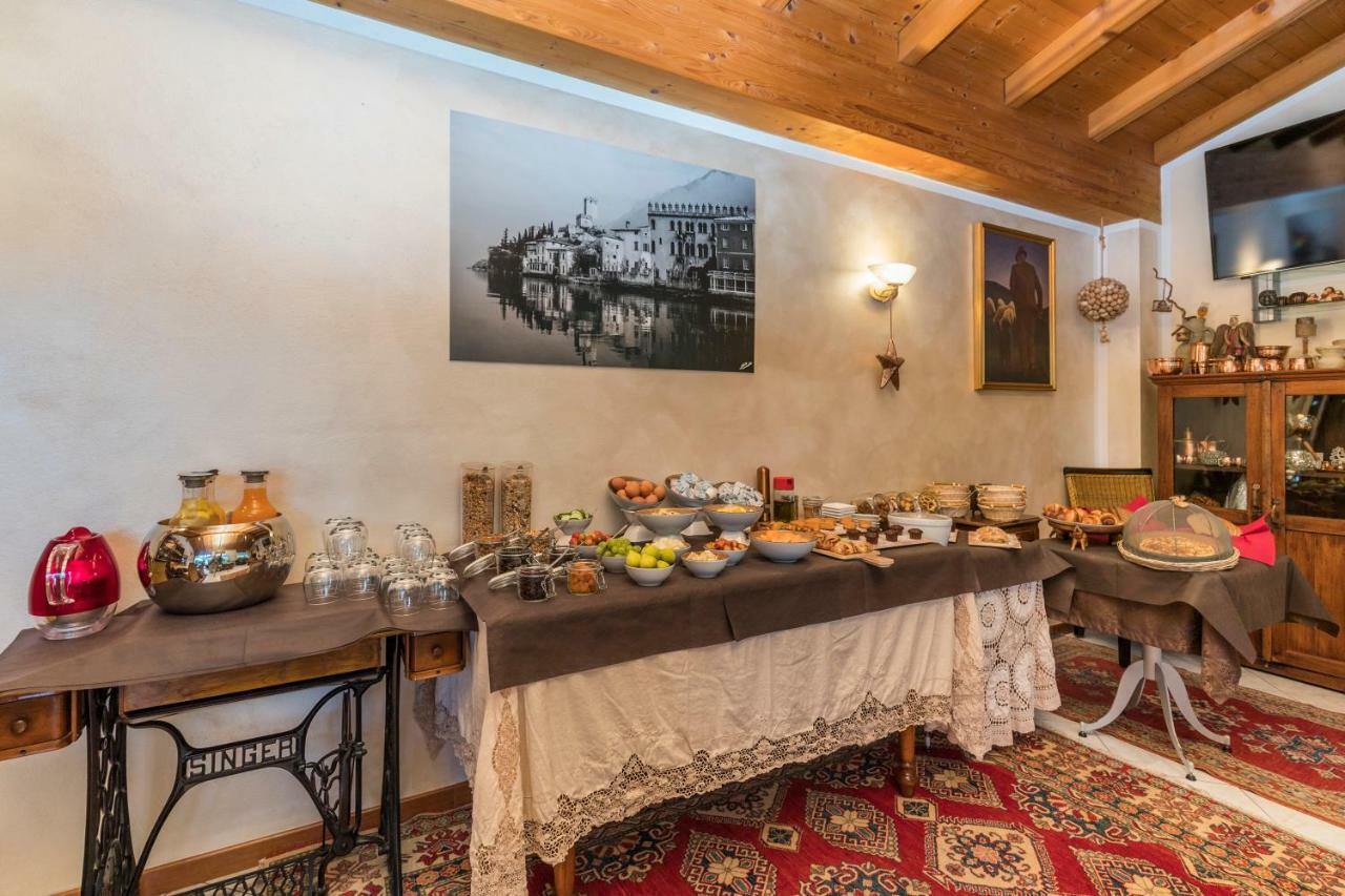 B&B Casa Benamati by Kelly Malcesine Bagian luar foto